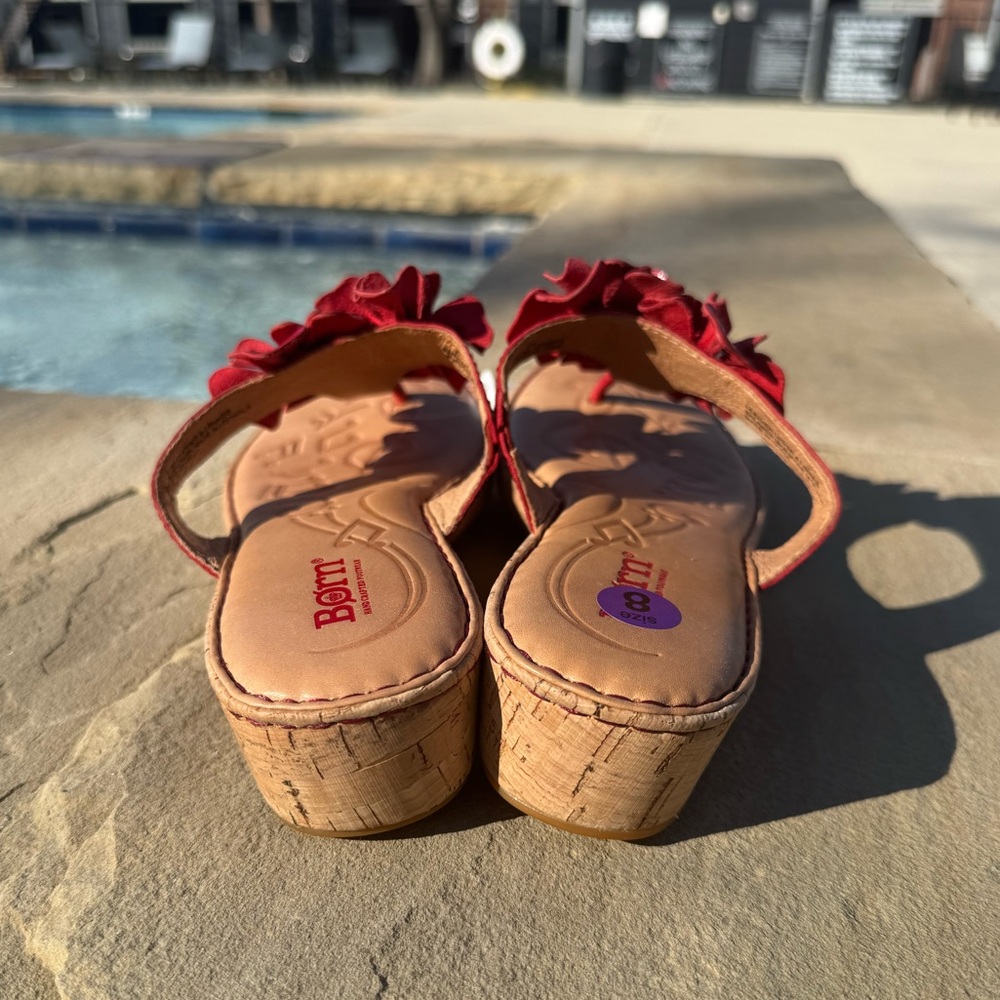 Born Red Leather Flower Sandals – Women’s Size 8 – New - Picture 6 of 12